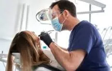 THE DENTAL SQURE